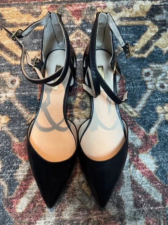 Louise et Cie Black Pointed-Toe Ankle-Strap Flats. - Picture 2 of 6